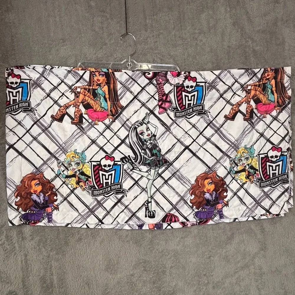Monster High Window Valance Extra Long 139x20 Frankie Stein Clawdeen Wolf Plaid